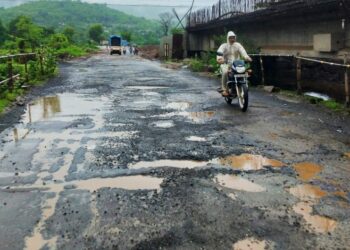 अंबा नदी पुलाची दुरावस्था