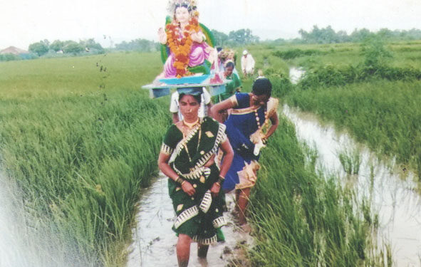 गौराईचे पारंपरिक पद्धतीने पूजन