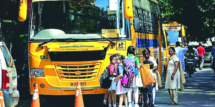 शालेय वाहनांवर आरटीओची करडी नजर