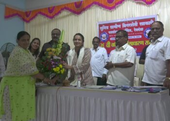 पतसंस्था ठेवीदारांचा विश्‍वास संपादन करताहेत- चित्रलेखा पाटील