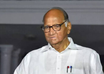 शरद पवार ब्रीच कँडी रुग्णालयात दाखल