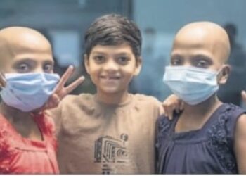 दोन जुळ्या बहिणींचा ‘राज’ बनला देवदूत;दुर्धर आजारावर केली मात