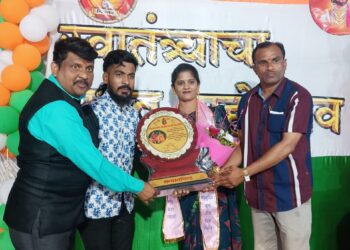 होम मिनिस्टर मुलाखतीत स्वाती मोकल ठरल्या कुंकवाच्या करंड्याच्या धनी