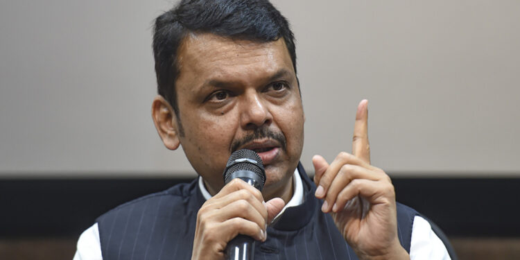 नुकसानग्रस्त शेतकर्‍यांना साडेचार हजार कोटी; उपमुख्यमंत्र्यांची माहिती