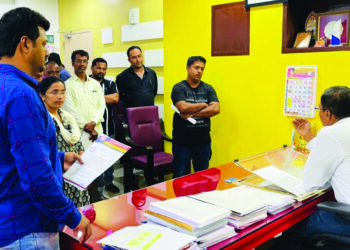 नागाव सरपंच आणि ग्रामस्थांच्या प्रयत्नातून रस्त्यासाठी निधी मंजूर