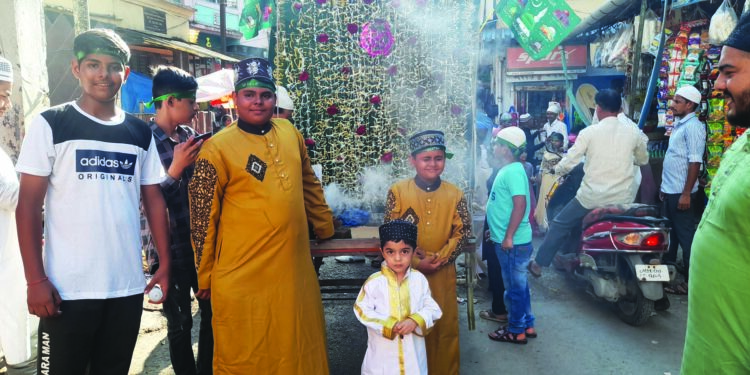 ईद-ए-मिलादुन्नबी सुधागडात साजरी