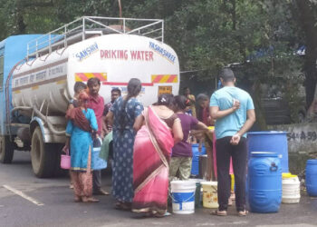 जलवाहिनी दुरुस्त मात्र पाण्यासाठी प्रतीक्षा