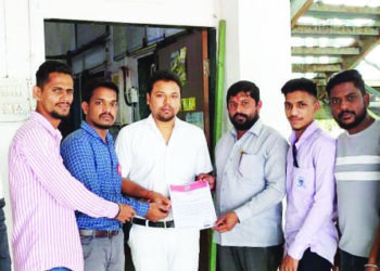 रोहे स्थानकाजवळ पादचारी पुलाची मागणी