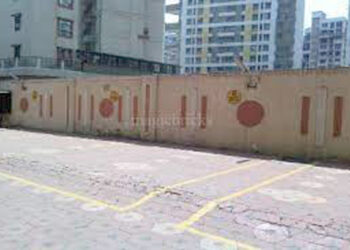 नावडे उड्डाणपुलाला तडे