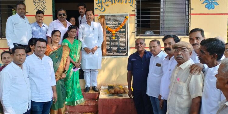 महिला बचत गटांना सक्षम करणार – तटकरे