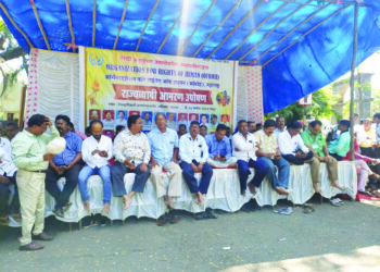 उपोषणकर्त्यांकडे शासनाचे दुर्लक्ष
