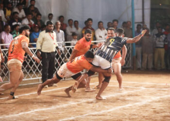 व्यावसायिक गट कबड्डी स्पर्धेत भारत पेट्रोलियम, महिंद्रा उपांत्य फेरीत