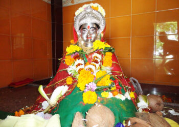 कर्जत शहराच्या टेकडीवरील श्री वेदमाता देवी