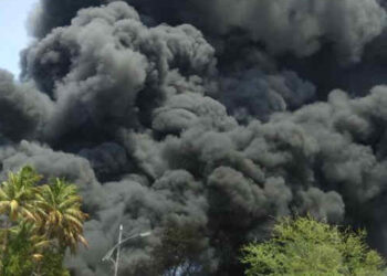 महाड एमआयडीसीत अग्नीतांडव;टेक्स्टाईल कंपनीला भीषण आग