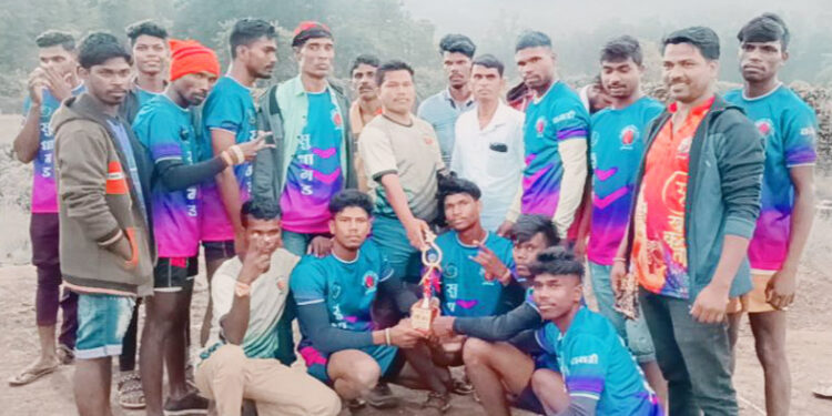 नागशेत कबड्डी स्पर्धेत डुबेवाडी संघ उपविजेता
