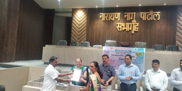 रोठ बु.ग्रा.पं.चा जि.परिषदेतर्फे सन्मान