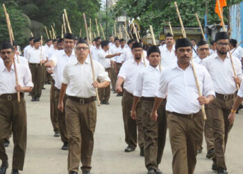 विजयादशमी निमित्त रा.स्व. संघाचे संचलन