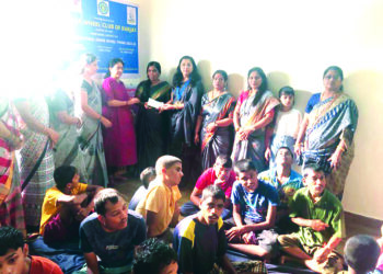 मतिमंद मुलांच्या शाळेला आर्थिक मदत