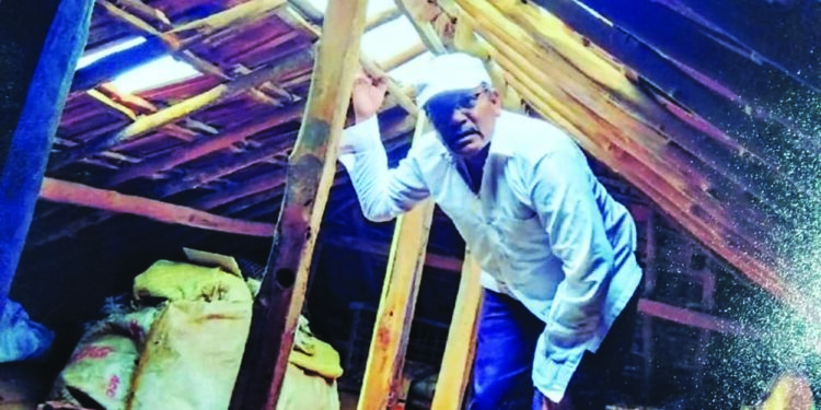 कालवणमध्ये वीज पडून घराचे नुकसान