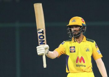 विक्रमादित्य ॠतुराज; एकाच षटकात ठोकले सात षटकार