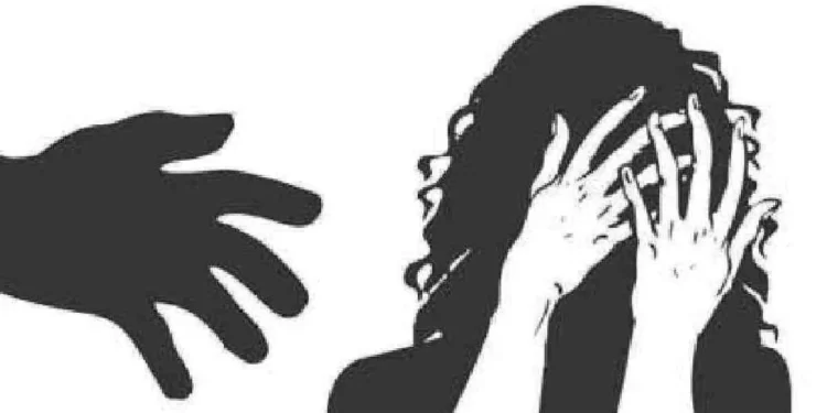 मुरुड तहसिल कार्यालयात कारकूनाने केला विनयभंग