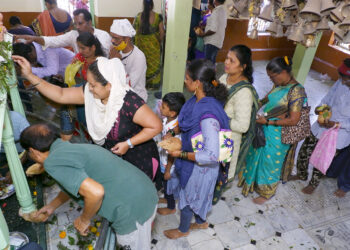 आवास यात्रेला भाविकांचा प्रतिसाद