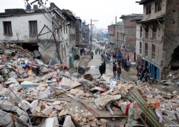 नेपाळमध्ये भूकंप,दिल्लीत हादरे