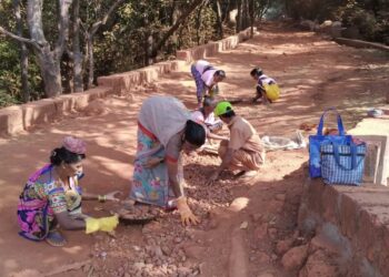 माथेरानच्या रस्त्यांच्या डागडुजीला सुरुवात
