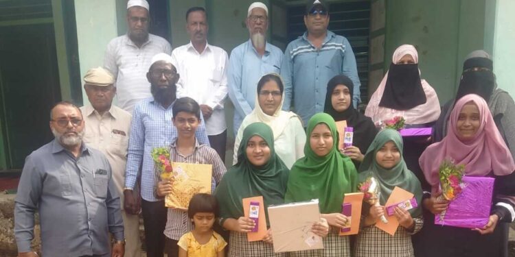 ध्येयपूर्तीसाठी कष्ट मेहनत केली पाहिजे