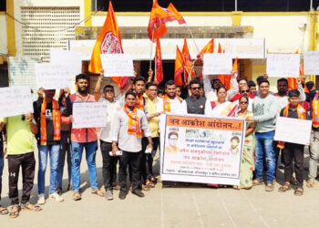 पालीतील अवैध वाहतुकी विरोधात मनसेचा जनआक्रोश मोर्चा