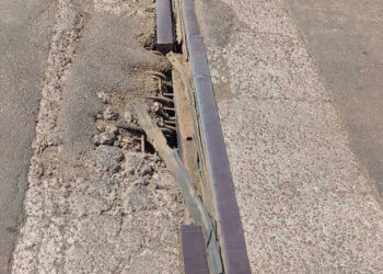 नवीन पूल वाहतुकीस धोकादायक