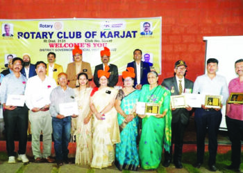 कर्जत रोटरीतर्फे कर्तृत्वावान व्यक्तींचा सन्मान