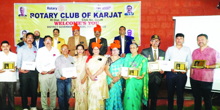 कर्जत रोटरीतर्फे कर्तृत्वावान व्यक्तींचा सन्मान
