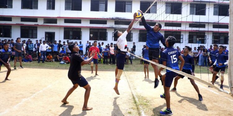 पीएनपी कनिष्ठ महाविद्यालयाचे व्हॉलीबॉल स्पर्धेत यश