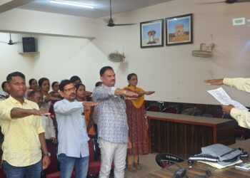 ग्राम स्वच्छतेबाबत ग्रामसेवकांनी दक्ष रहावे