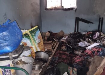 महाड शहरामध्ये घराला आग;महिला जखमी