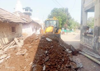 चिरनेर गावातील महत्त्वपूर्ण रस्त्याच्या कामाला सुरुवात