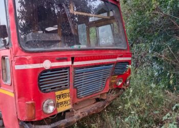 खंडाळा घाटात एसटी अपघात; एक गंभीर तर 19 जखमी