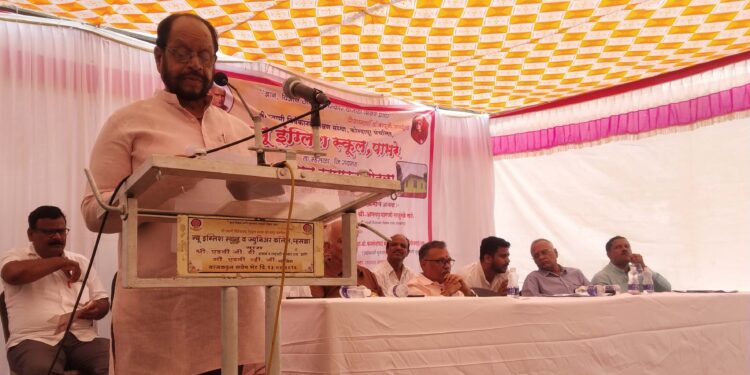 विद्यार्थ्यांच्या जडणघडणीत शिक्षकांचे योगदान- साळुंखे