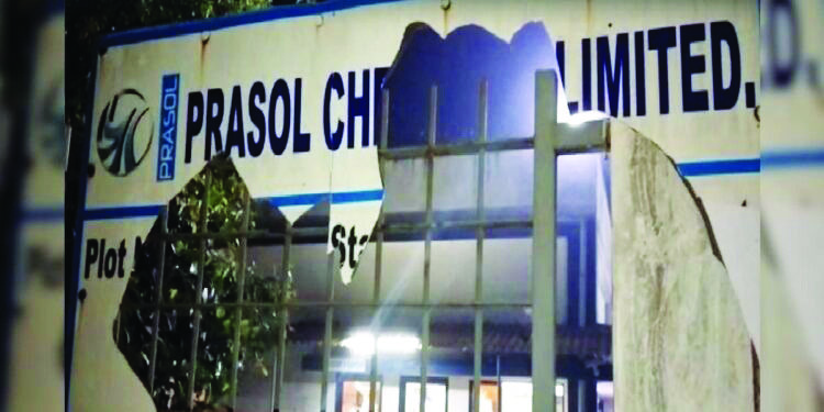 महाडमधील ‘प्रसोल’विरोधात महिला आक्रमक