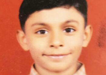 लॉन टेनिसमध्ये स्पर्श अजिंक्य