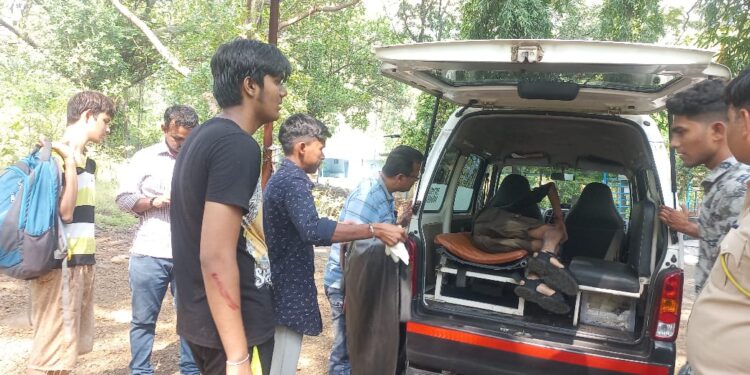 झेनिथ धबधब्याच्या डोंगरावर ट्रेकिंगचा थरार;दोघे जखमी