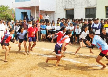 पीएनपी संकुलात तालुकास्तरीय शालेय कबड्डी स्पर्धेचे उद्घाटन 