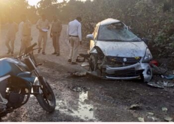 कारचा अपघात; एकाचा मृत्यू , दोघे जखमी