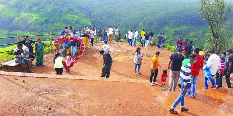 माथेरानला पर्यटकांची पसंती