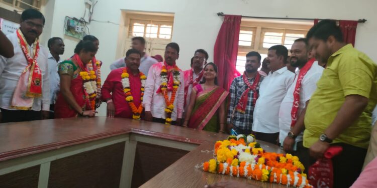 कळंब ग्रामपंचायतीवर शेकापचा दणदणीत मतांनी विजय