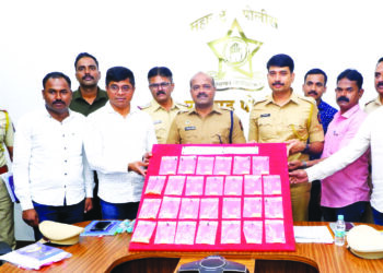 फुडमॉल पार्कींगमधून झालेल्या सोन्याची चोरी उघडकीस