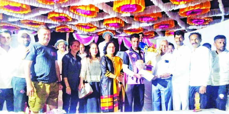 फोर्टी प्लस क्रिकेटच्या अजिंक्यपदी मॉर्निंग स्टार