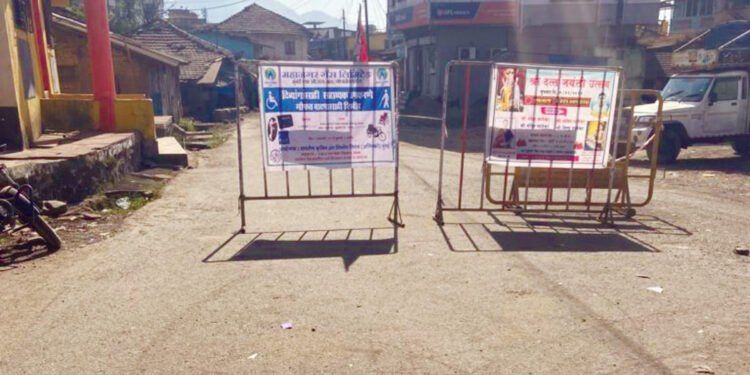 पाली शहरातील मुख्य रस्त्याचे काम ठप्प