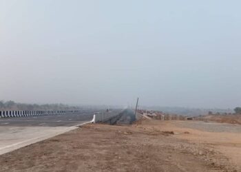 समृद्धी महामार्गाचे काम बाकी, तरी उदघाटनाचा घाट